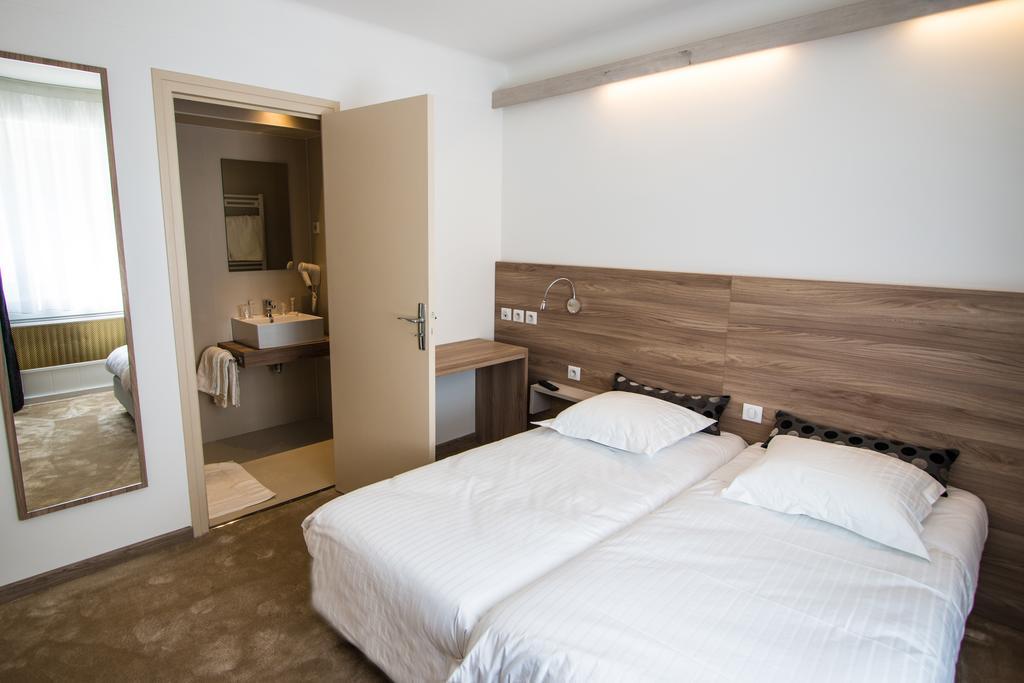Hotel Les Voyageurs Модан Номер фото