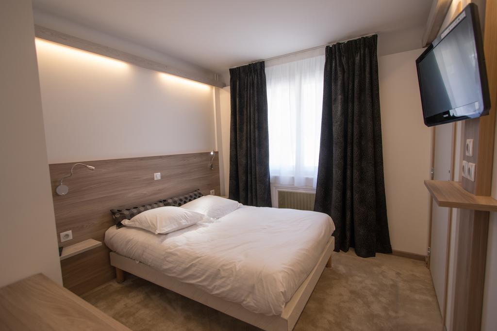 Hotel Les Voyageurs Модан Номер фото