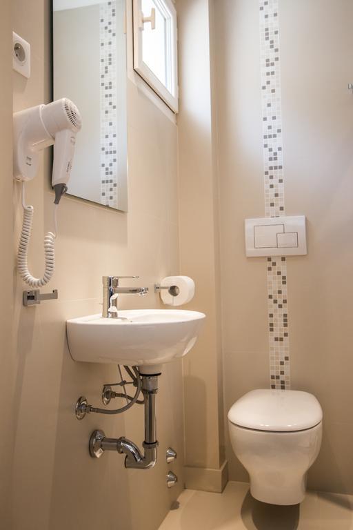 Hotel Les Voyageurs Модан Номер фото